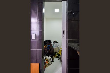 Apartamento à venda com 68m², 2 quartos e 1 vaga Apartamento à venda com 68m², 2 quartos e 1 vagaQuarto de Serviço