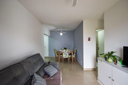 Apartamento à venda com 68m², 2 quartos e 1 vaga Apartamento à venda com 68m², 2 quartos e 1 vagaSala