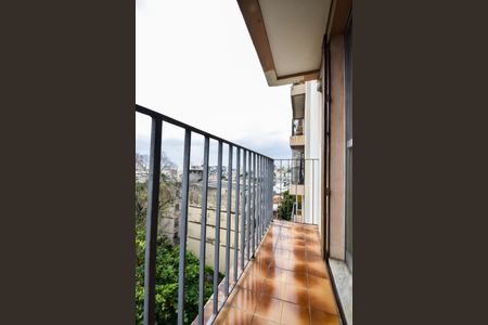 Apartamento à venda com 68m², 2 quartos e 1 vaga Apartamento à venda com 68m², 2 quartos e 1 vagaVaranda da Sala