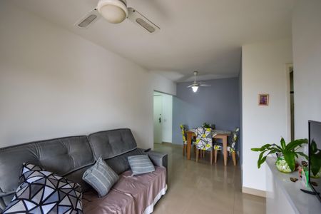 Apartamento à venda com 68m², 2 quartos e 1 vaga Apartamento à venda com 68m², 2 quartos e 1 vagaSala