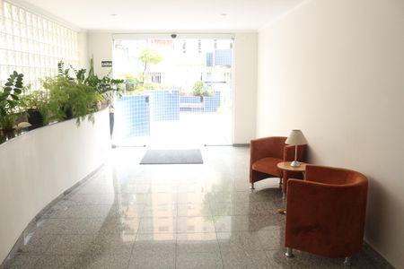 Apartamento à venda com 100m², 3 quartos e 2 vagasHall social