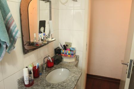 Apartamento à venda com 100m², 3 quartos e 2 vagasBanheiro 