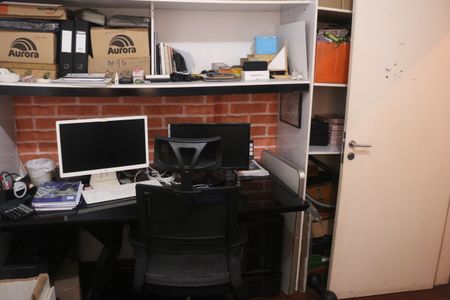 Apartamento à venda com 100m², 3 quartos e 2 vagasQuarto 2