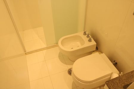 Apartamento à venda com 127m², 3 quartos e 2 vagasBanheiro