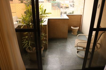 Apartamento à venda com 127m², 3 quartos e 2 vagasVaranda