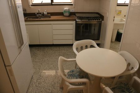 Apartamento à venda com 127m², 3 quartos e 2 vagasCozinha
