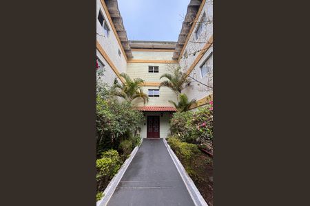 Apartamento à venda com 60m², 2 quartos e 1 vaga Apartamento à venda com 60m², 2 quartos e 1 vagaFachada do bloco