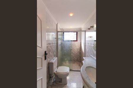 Apartamento à venda com 130m², 3 quartos e 4 vagas Apartamento à venda com 130m², 3 quartos e 4 vagasBanheiro