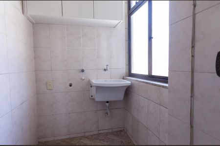 Apartamento à venda com 110m², 2 quartos e 1 vagaÁrea de Serviço