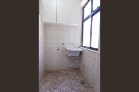 Apartamento à venda com 110m², 2 quartos e 1 vagaÁrea de Serviço