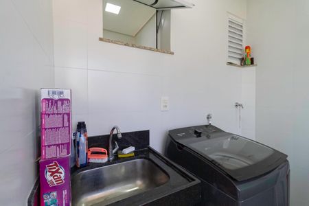 Apartamento à venda com 146m², 3 quartos e 2 vagas Apartamento à venda com 146m², 3 quartos e 2 vagasCobertura - Área de serviço
