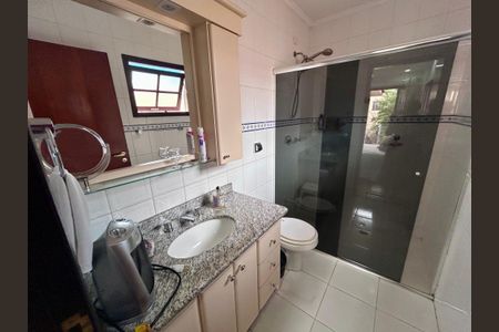 Casa à venda com 206m², 3 quartos e 2 vagas Casa à venda com 206m², 3 quartos e 2 vagasBanheiro da Suíte 2