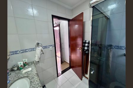 Casa à venda com 206m², 3 quartos e 2 vagas Casa à venda com 206m², 3 quartos e 2 vagasBanheiro da Suíte 3