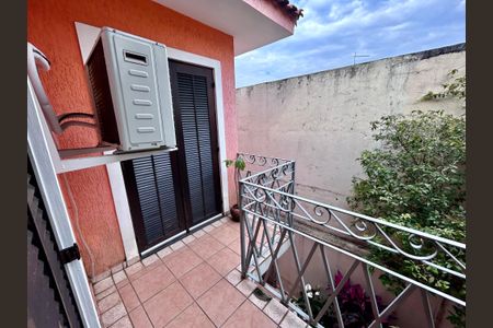 Casa à venda com 206m², 3 quartos e 2 vagas Casa à venda com 206m², 3 quartos e 2 vagasQuarto Suíte 1