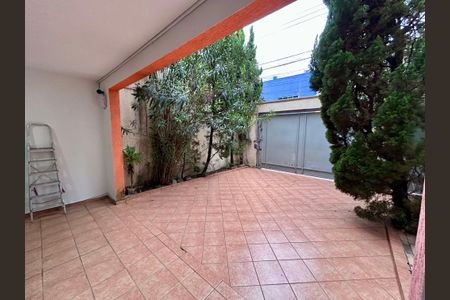 Casa à venda com 206m², 3 quartos e 2 vagas Casa à venda com 206m², 3 quartos e 2 vagasGaragem