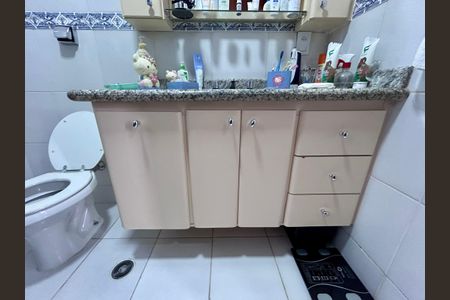 Casa à venda com 206m², 3 quartos e 2 vagas Casa à venda com 206m², 3 quartos e 2 vagasBanheiro da Suíte 3