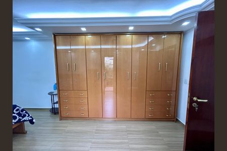 Casa à venda com 206m², 3 quartos e 2 vagas Casa à venda com 206m², 3 quartos e 2 vagasQuarto Suíte 1