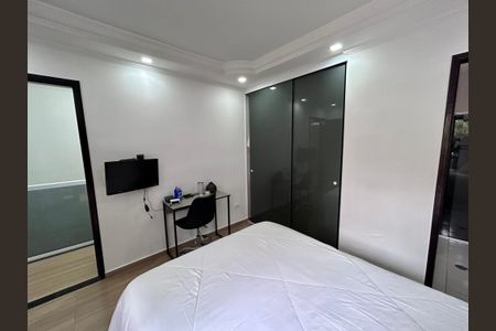 Casa à venda com 206m², 3 quartos e 2 vagas Casa à venda com 206m², 3 quartos e 2 vagasQuarto Suíte 2