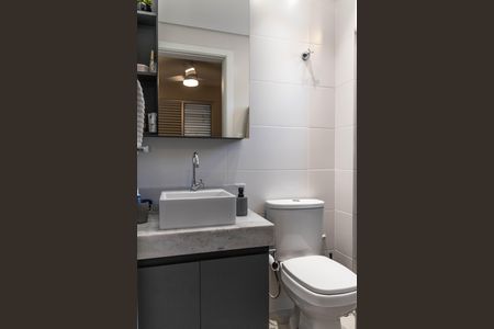 Apartamento à venda com 136m², 3 quartos e 2 vagas Apartamento à venda com 136m², 3 quartos e 2 vagasBanheiro da Suíte