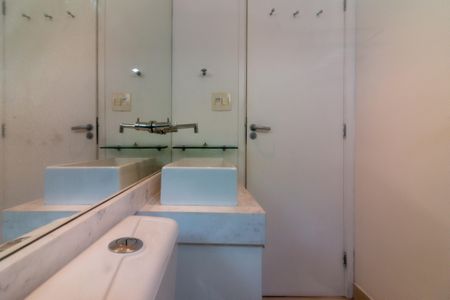Apartamento à venda com 67m², 2 quartos e 2 vagas Apartamento à venda com 67m², 2 quartos e 2 vagasBanheiro