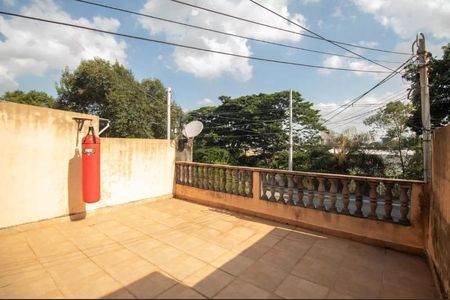 Casa à venda com 270m², 4 quartos e 2 vagas Casa à venda com 270m², 4 quartos e 2 vagasFoto 16