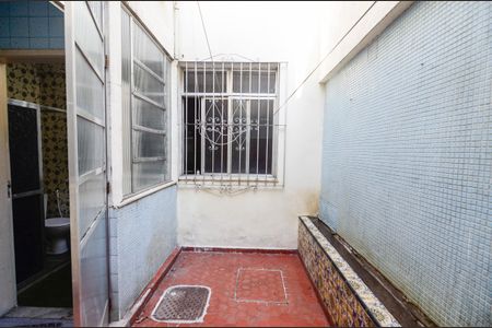 Casa à venda com 102m², 3 quartos e sem vagaÁrea de Serviço