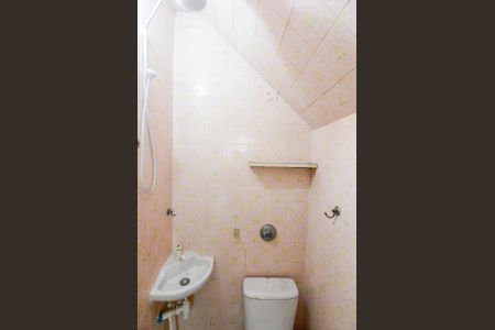 Casa à venda com 102m², 3 quartos e sem vagaBanheiro de Serviço