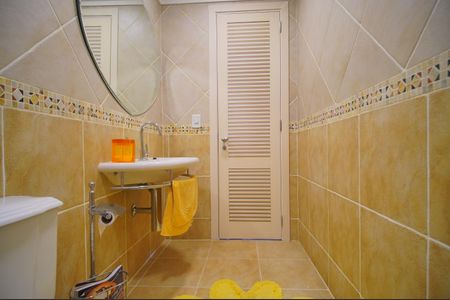 Apartamento para alugar com 340m², 3 quartos e 3 vagasBanheiro