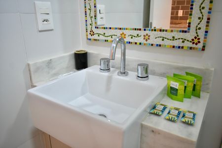 Studio à venda com 26m², 0 quarto e sem vaga Studio à venda com 26m², 0 quarto e sem vagaBanheiro