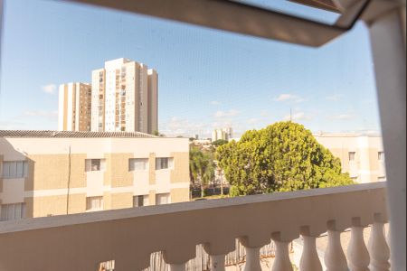 Casa à venda com 200m², 4 quartos e 2 vagasVista do Quarto 2