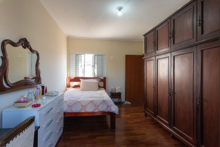 Casa à venda com 200m², 4 quartos e 2 vagasQuarto 1