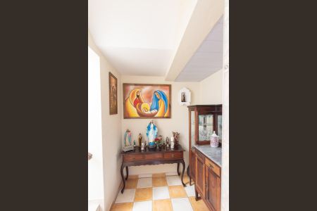 Casa à venda com 200m², 4 quartos e 2 vagasCorredor