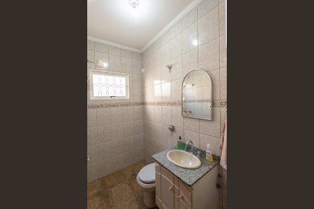 Casa à venda com 200m², 4 quartos e 2 vagasBanheiro 2