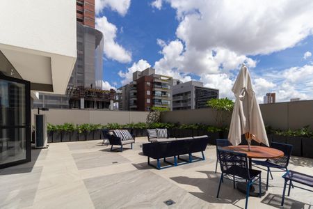 Apartamento para alugar com 32m², 1 quarto e sem vaga Apartamento para alugar com 32m², 1 quarto e sem vagaÁrea comum - terraço de apoio