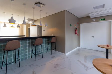 Apartamento para alugar com 32m², 1 quarto e sem vaga Apartamento para alugar com 32m², 1 quarto e sem vagaÁrea comum - Salão de festas