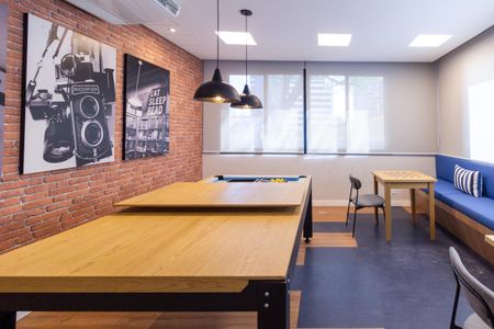 Apartamento para alugar com 32m², 1 quarto e sem vaga Apartamento para alugar com 32m², 1 quarto e sem vagaÁrea comum - Salão de Jogos