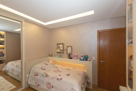 Apartamento à venda com 115m², 3 quartos e 2 vagasQuarto 1