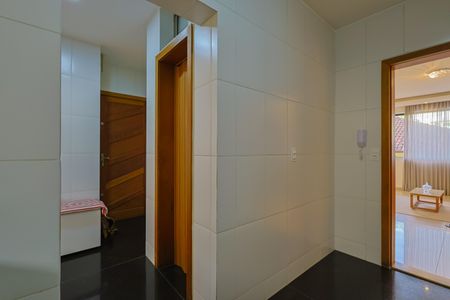 Apartamento à venda com 124m², 3 quartos e 2 vagas Apartamento à venda com 124m², 3 quartos e 2 vagasCozinha