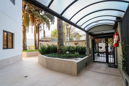 Apartamento à venda com 69m², 2 quartos e 2 vagas Apartamento à venda com 69m², 2 quartos e 2 vagasEntrada