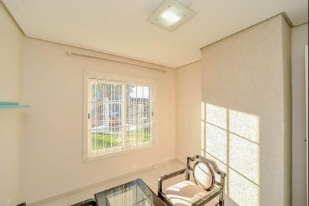 Casa à venda com 243m², 5 quartos e 3 vagas Casa à venda com 243m², 5 quartos e 3 vagasEscritório
