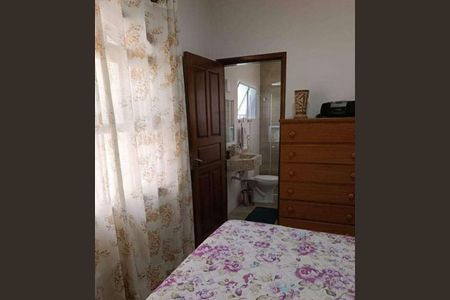 Casa à venda com 280m², 4 quartos e sem vaga Casa à venda com 280m², 4 quartos e sem vagaQuarto