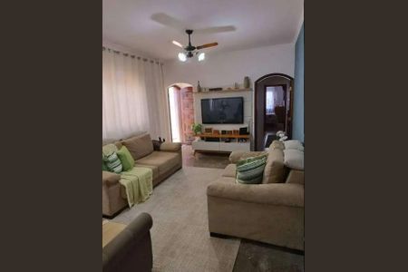 Casa à venda com 280m², 4 quartos e sem vaga Casa à venda com 280m², 4 quartos e sem vagaSala