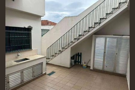 Casa à venda com 300m², 3 quartos e 2 vagas Casa à venda com 300m², 3 quartos e 2 vagasQuintal