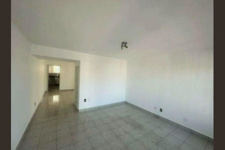 Casa à venda com 240m², 3 quartos e 2 vagasQuarto
