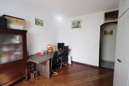 Casa à venda com 450m², 4 quartos e 6 vagasQuarto 3