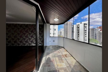 Apartamento à venda com 160m², 3 quartos e 3 vagasSacada
