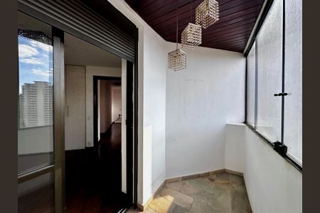 Apartamento à venda com 160m², 3 quartos e 3 vagasSacada Suíte 3