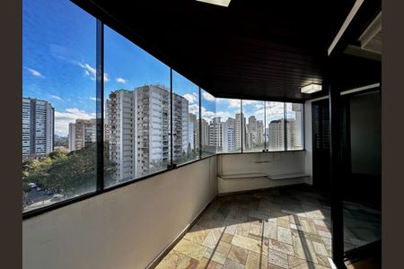 Apartamento à venda com 160m², 3 quartos e 3 vagasSacada