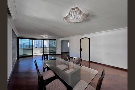 Apartamento à venda com 160m², 3 quartos e 3 vagasSala