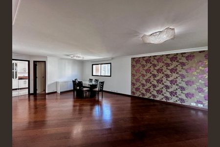 Apartamento à venda com 160m², 3 quartos e 3 vagasSala